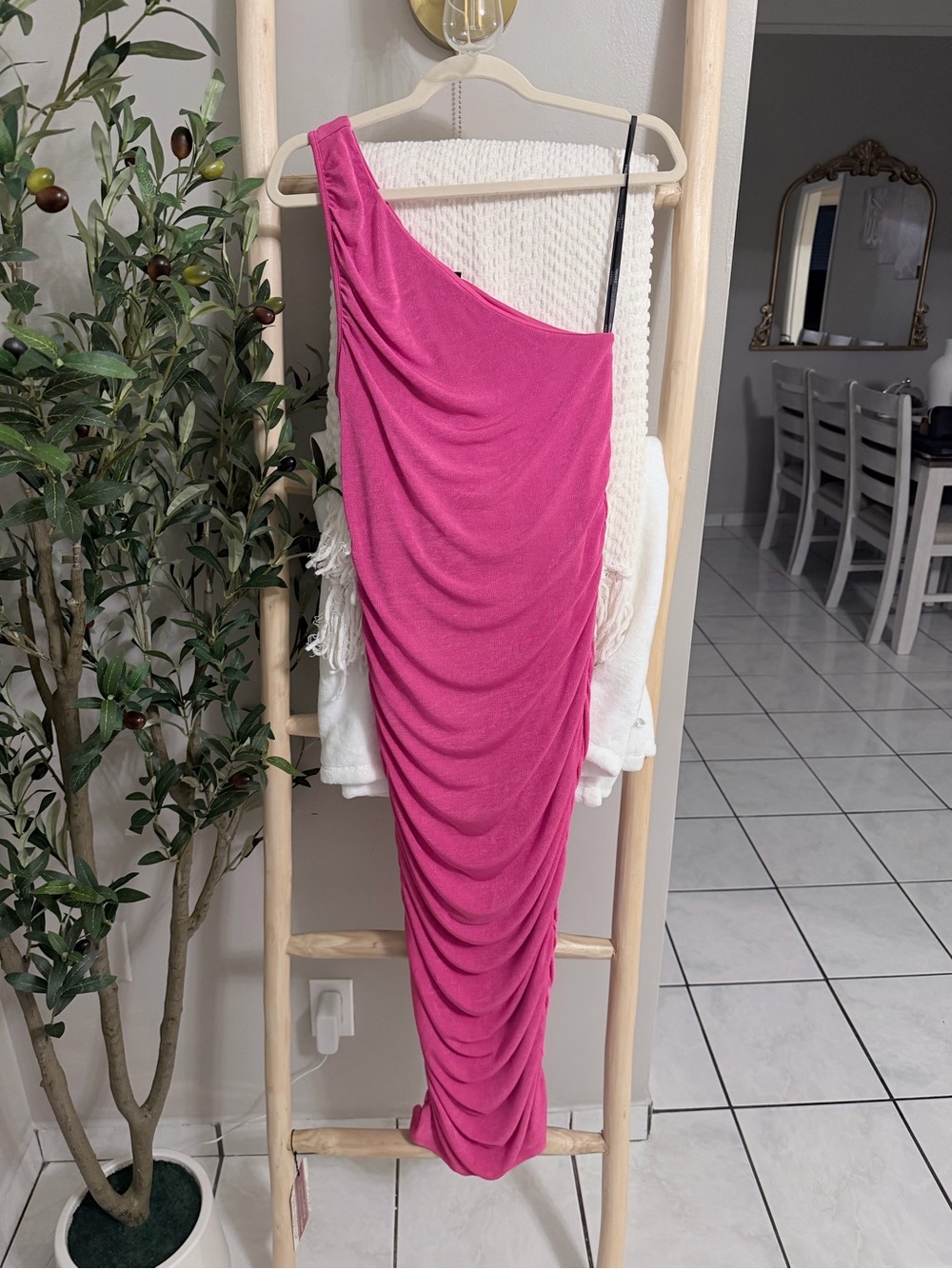 Forever 21 One-Shoulder Ruched Hot Pink Dress